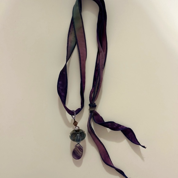 Necklace - Picture 3 of 4